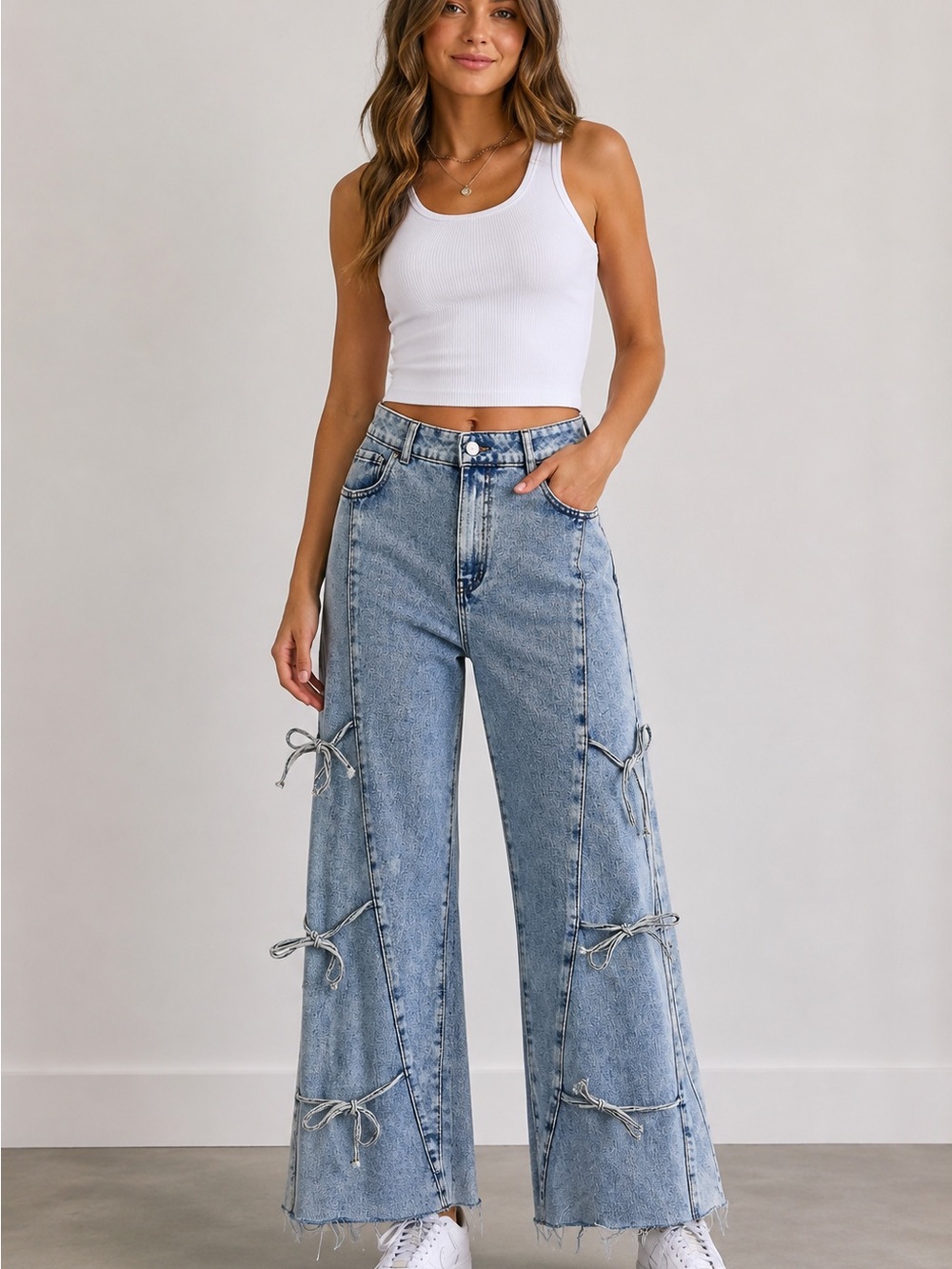 1030 T.E.N.T.H.I.R.T.Y Women’s Tie Detail Wide Leg Jeans Size 11/30 Acid Wash